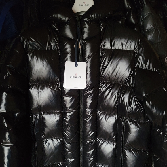 Moncler Dougnac Size 5 - Picture 1 of 11